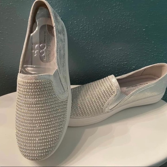 Skechers Shoes - Sketchers Street Air Cooled Memory Foam